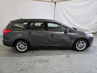 Ford Focus 1.0 Trend Edition picture 8