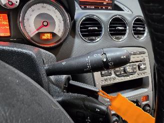 Peugeot 308 1.6 VTi Signature picture 22