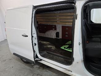 Toyota Proace Long Worker 2.0 D-4D L2 Challenger picture 24