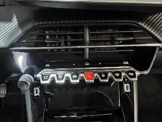 Peugeot 208 1.2 PureTech 100 Allure picture 33