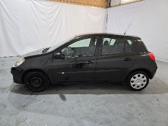 Renault Clio 1.2-16V Special Line picture 4