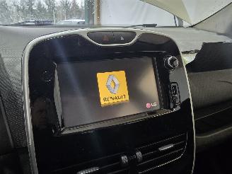 Renault Clio 1.5 dCi ECO Expression picture 33