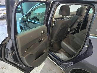 Peugeot 3008 1.6 THP Style picture 16