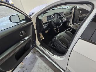 Hyundai Ioniq Lounge 73kWh picture 28