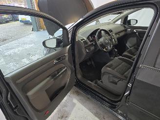 Volkswagen Touran 1.4 TSI Highline picture 16