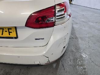 Peugeot 308 1.2 PureTech Blue Lease Executive picture 10