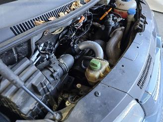 Volkswagen  Transporter Kombi 2.5 TDI 300 Highline picture 13