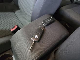 Volkswagen Touran 1.6-16V FSI Optive I picture 26