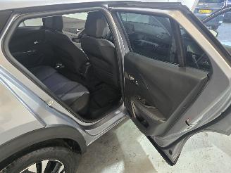 Peugeot e-2008 EV Allure Pack 50 kWh picture 18