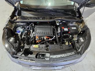 Peugeot e-2008 EV Allure Pack 50 kWh picture 16