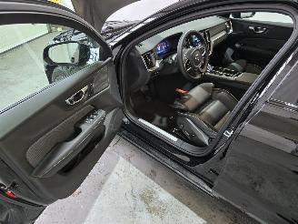 Volvo V-60 2.0 T6 Plug-in hybrid AWD Plus Dark picture 27