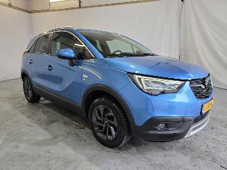 Damaged car Opel Crossland X 1.2 Turbo Edition 2020 2020/11