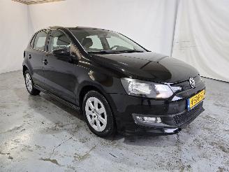 Schadeauto Volkswagen Polo 1.2 TDI BlueMotion 2013/12