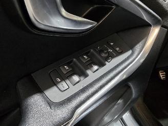 Volvo V-40 2.0 D2 R-Design Bns picture 25