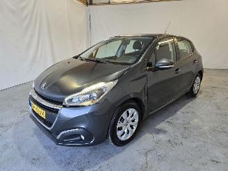 Peugeot 208 1.2 PureT. Blue Lion picture 3