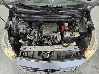 Mitsubishi Space-gear 1.2 Cool+ picture 10