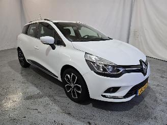 krockskadad bil auto Renault Clio 0.9 TCe Life 2020/1