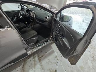 Renault Clio 0.9 TCe NightenDay picture 16