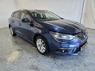 skadebil auto Renault Mégane Estate 1.6 dCi Série Signature Exclusiv 2017/1