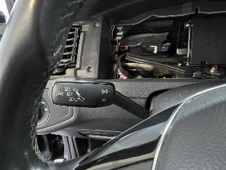 Volkswagen Golf E-Golf picture 23