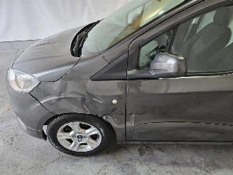 Ford Transit Courier Van 1.5TDCI Limited picture 11