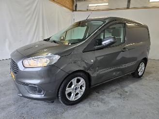 Ford Transit Courier Van 1.5TDCI Limited picture 3