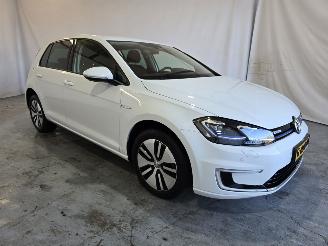 Schadeauto Volkswagen Golf E-Golf 2019/10