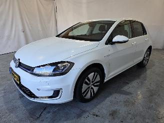 Volkswagen Golf E-Golf picture 3