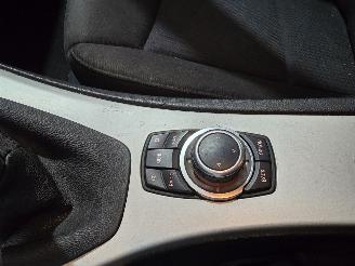 BMW 3-serie 320i picture 28