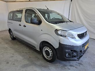 Avarii auto utilitare Peugeot Expert TRAVELLER 1.6 BlueHDi Bus Long 2017/4