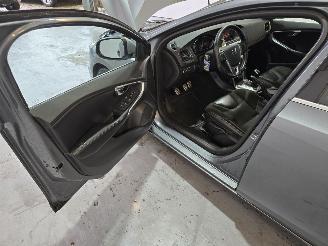 Volvo V-40 2.0 D2 R-Design Business picture 24