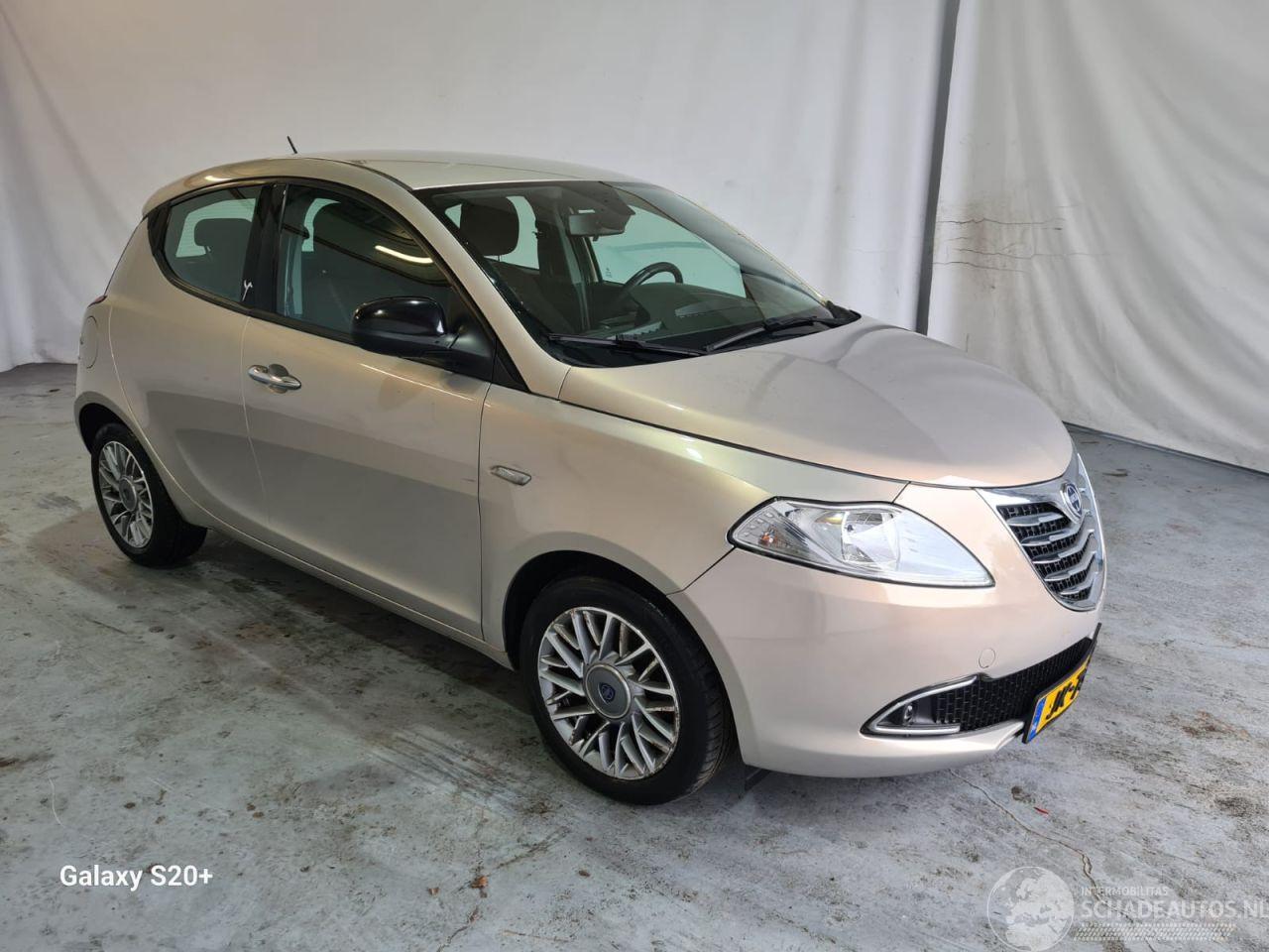 Lancia Ypsilon 0.9 TwinAir Platinum