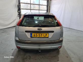 Ford Focus 1.6-16V First Edition picture 6