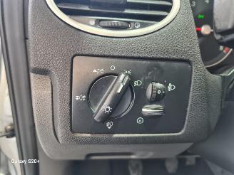 Ford Focus 1.6-16V First Edition picture 18