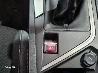 Peugeot 308 1.2 PureTech Active Pack Business picture 34