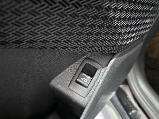 BMW iX1 eDrive20 67 kWh picture 28