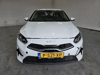 Kia Ceed 1.5 T-GDi DynamicL. picture 2
