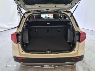 Suzuki Vitara 1.4 hynrid picture 17