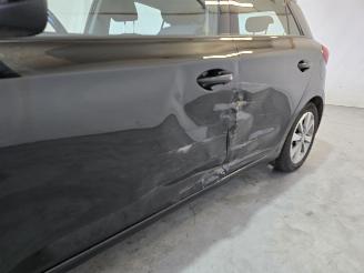 Hyundai I-20  picture 9