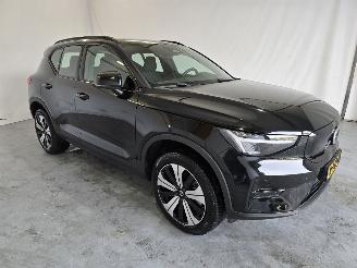 uszkodzony samochody osobowe Volvo XC40 Recharge Plus 70 kWh 2022/10
