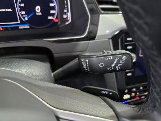 Volkswagen Passat Variant 2.0 TDI Business picture 27