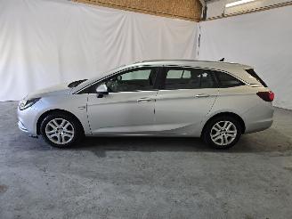 Opel Astra SPORTS TOURER 1.4 Business+ picture 4