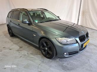 uszkodzony samochody osobowe BMW 3-serie Touring 318i Business Line 2010/8