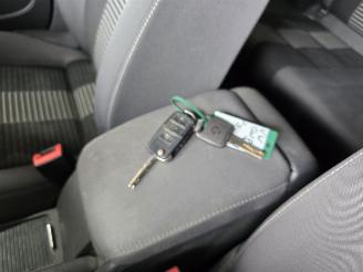 Volkswagen Golf 1.4 TSI Optive 4 picture 31