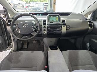 Toyota Prius 1.5 VVT-i picture 22
