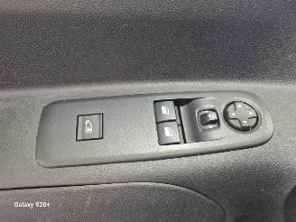 Peugeot Partner 1.5 BlueHDI Premium picture 21