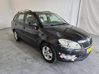krockskadad bil auto Skoda Fabia 1.2 TDI Greenline Businessline 2013/12