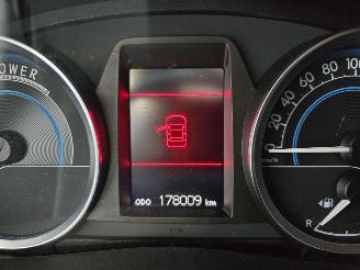 Toyota Auris 1.8 Hybrid Aspiration picture 22
