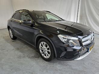 Schadeauto Mercedes GLA 200 d Ambition 2015/9