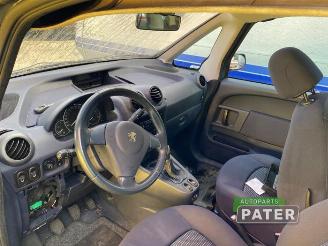 Peugeot 1007 1007 (KM), Hatchback 3-drs, 2004 / 2011 1.4 picture 5